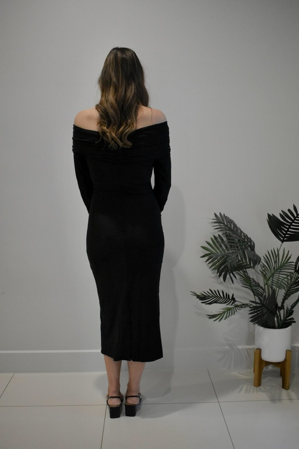 'Elora' Black Dress